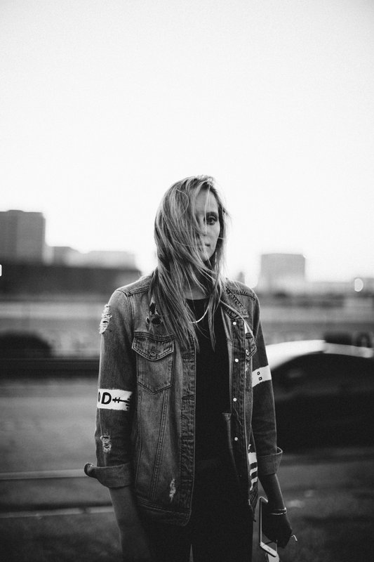 Tomas B.
